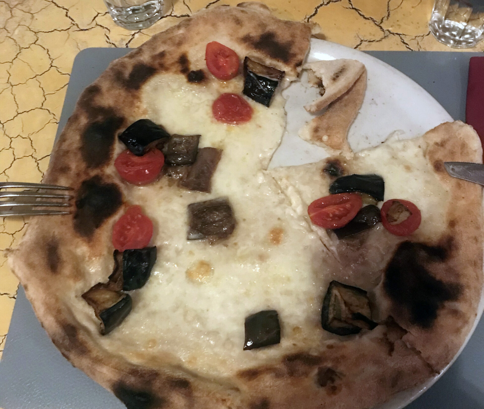 Pizza Vita Mia, Piatto pizza rosso